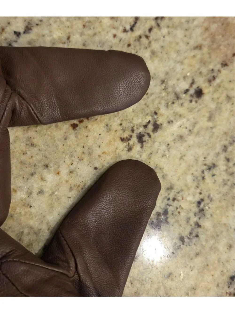 Isotoner Women’s Sz M 7.5 Thinsulate Lined Brown Leather Gloves - Picture 10 of 16